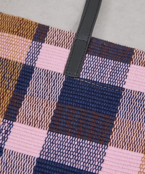 GALLARDAGALANTE（ガリャルダガランテ）の「【Jhuri Shate】ラグトート（トートバッグ・レディース・ブラック/ピンク/イエロー・FREE）」の17枚目の写真