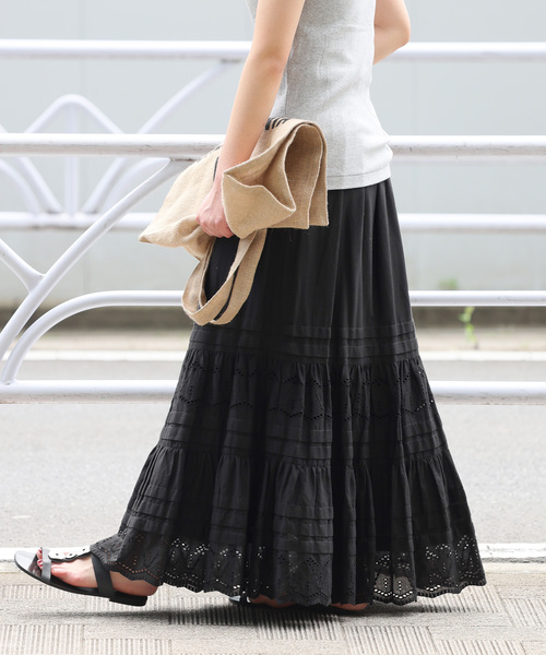 JOURNAL STANDARD relume(ジャーナルスタンダード レリューム)の「《WEB限定追加》コットンボイルタック刺繍ロングスカート(スカート・レディース・ブラック・FREE)」の16枚目の写真