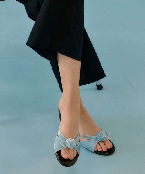 215] omn Rose Velvet Mule [Low ver.] _Light blue（パンプス