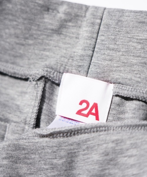 C.E.L.STORE（セルストア）の「2M / ツーエム TRAIL TAPERED FIT PANTS ダンボールニット ジョガーパンツ（その他パンツ・メンズ・ネイビー/グレー/ブラック・MEDIUM/LARGE/SMALL）」の16枚目の写真