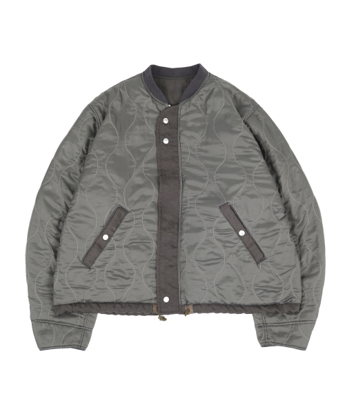 BONRROW(ボンロウ)の「Reversible Padded Flight JK_Ash(ブルゾン・メンズ・その他・MEDIUM/LARGE)」の4枚目の写真