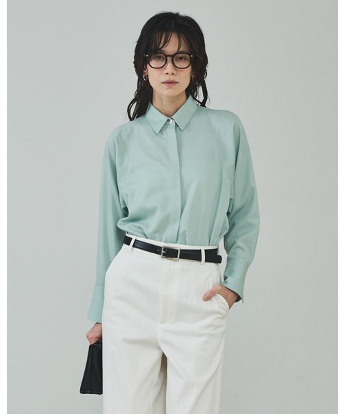 qualite（カリテ）の「【セットアップ対応】テンセルハイツイストシャツ/春服/春カラー/レイヤード/デニム風（シャツ/ブラウス・レディース・セージグリーン/ブルー/アイボリー・フリー）」の8枚目の写真
