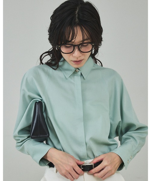 qualite（カリテ）の「【セットアップ対応】テンセルハイツイストシャツ/春服/春カラー/レイヤード/デニム風（シャツ/ブラウス・レディース・セージグリーン/ブルー/アイボリー・フリー）」の10枚目の写真