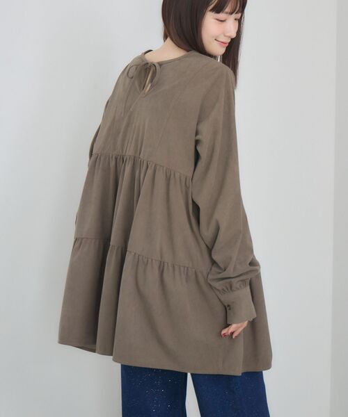 RETRO GIRL（レトロガール）の「ティアードチュニックOP（チュニック・レディース・ナチュラル/ライトグレー・FREE）」の2枚目の写真