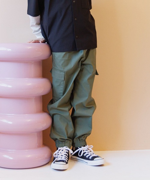 GLOBAL WORK（グローバルワーク）の「スゴラクストレッチカーゴパンツ/611237（カーゴパンツ・キッズ・ブラック系その他/チャコールグレー/ブルー/ブラック/カーキ・130cm/140cm/150cm/160cm）」の17枚目の写真