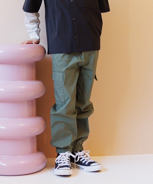 GLOBAL WORK（グローバルワーク）の「スゴラクストレッチカーゴパンツ/611237（カーゴパンツ・キッズ・ブラック系その他/チャコールグレー/ブルー/ブラック/カーキ・130cm/140cm/150cm/160cm）」の18枚目の写真