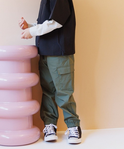 GLOBAL WORK（グローバルワーク）の「スゴラクストレッチカーゴパンツ/611237（カーゴパンツ・キッズ・ブラック系その他/チャコールグレー/ブルー/ブラック/カーキ・130cm/140cm/150cm/160cm）」の19枚目の写真
