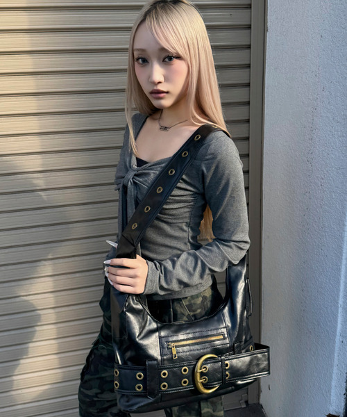 DAESE TOKYO(デセトウキョウ)の「『DAESE TOKYO/デセトウキョウ』ベルトデザインバッグ(ショルダーバッグ・レディース・ブラック・FREE)」の5枚目の写真