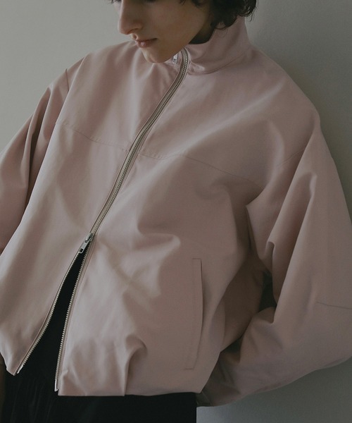 MANOF（マノフ）の「BALLOON ZIP BLOUSON（その他アウター・レディース・ベージュ/ブラック/ピンク・M/S）」の4枚目の写真