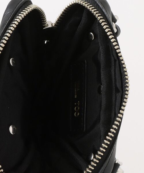 TOGA（トーガ）の「TRIANGLE SHOULDER POUCH（ポーチ・メンズ・ブラック・OS）」の8枚目の写真