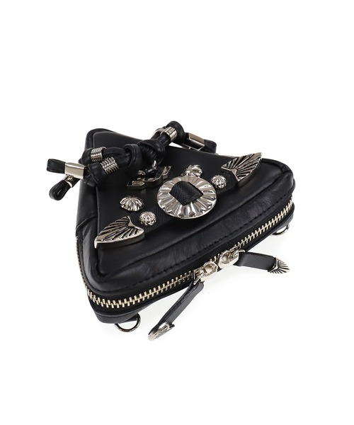 TOGA（トーガ）の「TRIANGLE SHOULDER POUCH（ポーチ・メンズ・ブラック・OS）」の4枚目の写真