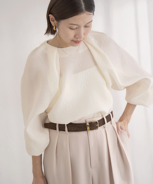 IENA（イエナ）の「&NAVY オーガンジージャガードタックブラウス（シャツ/ブラウス・レディース・ネイビー/アイボリー/ブラック系その他・FREE）」の2枚目の写真