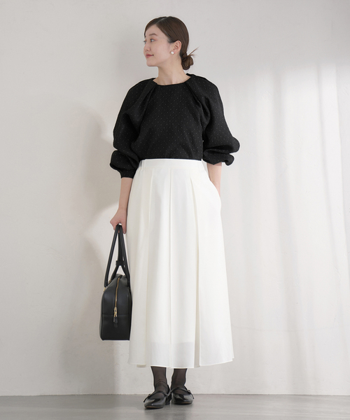 IENA（イエナ）の「&NAVY オーガンジージャガードタックブラウス（シャツ/ブラウス・レディース・ネイビー/アイボリー/ブラック系その他・FREE）」の19枚目の写真