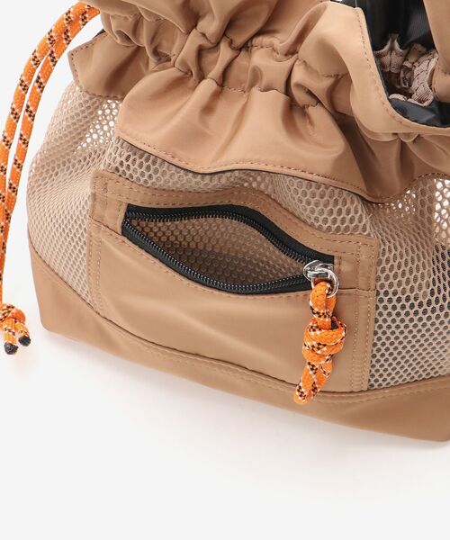 le.coeur blanc（ルクールブラン）の「メッシュフリルデザイン巾着バッグ（ショルダーバッグ・レディース・ベージュ/ブラック・FREE）」の18枚目の写真