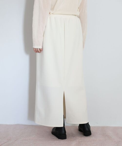 le.coeur blanc（ルクールブラン）の「カットジョーゼットナロースカート（スカート・レディース・オフホワイト/ライトグレー/ネイビー・38）」の16枚目の写真