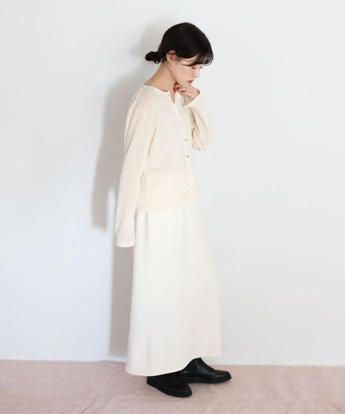 le.coeur blanc（ルクールブラン）の「カットジョーゼットナロースカート（スカート・レディース・オフホワイト/ライトグレー/ネイビー・38）」の9枚目の写真