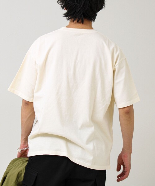 GLOSTER（グロスター）の「【あの名作をオマージュ】犬猫実写風プリントTシャツ（Tシャツ/カットソー・メンズ・ホワイト系その他4/ホワイト系その他2/ホワイト系その他3/ホワイト系その他・L/M/S）」の20枚目の写真