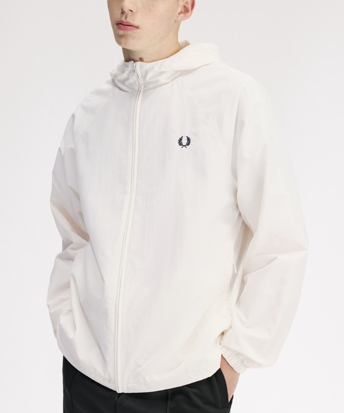 FRED PERRY（フレッドペリー）の「Hooded Shell Jacket／フードシェルジャケット（ブルゾン・メンズ・ホワイト/グレー・S/M/L）」の14枚目の写真