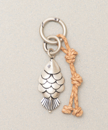 TOWTOW ARCHIVE（トウトウアーカイブ）の「フィッシュキーホルダー シルバー（キーケース/キーアクセサリー）」