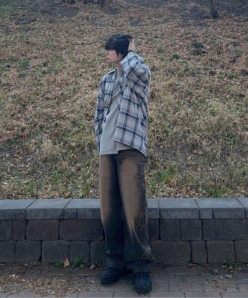 ULKIN(ウルキン)の「ムグン アプリケ ウォッシュドデニムパンツ_ブラック(デニムパンツ・レディース・ブラック・FREE/32/28)」の9枚目の写真