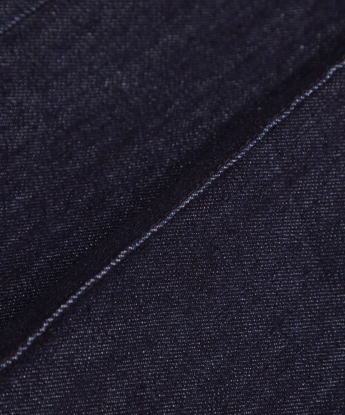 MACKINTOSH PHILOSOPHY（ﾏｯｷﾝﾄｯｼｭ ﾌｨﾛｿﾌｨｰ）の「【LEE4月号/蛯原友里さん着用】コットンデニムプリーツスカート（デニムスカート・レディース・ダークネイビー・36/38/40）」の2枚目の写真