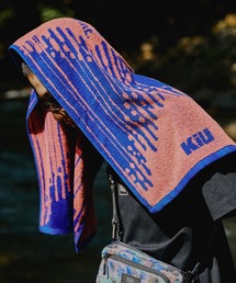 KiU（キウ）の「キウ グラフィックスポーツタオル 抗菌防臭加工（タオル）」