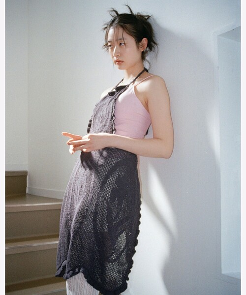 BEAMS COUTURE（ビームスクチュール）の「コットン ニット キャミ 26SS キャミソール インナー レイヤード 重ね着 パットなし（Tシャツ/カットソー・レディース・ブラック/ホワイト系その他5/ピンク/グレー・ONE SIZE）」の4枚目の写真