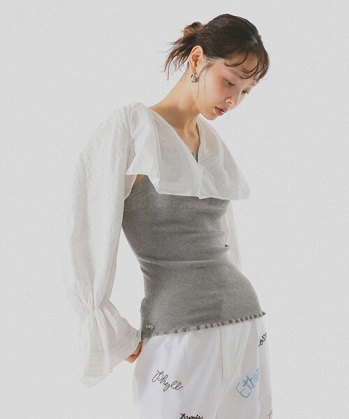 BEAMS COUTURE（ビームスクチュール）の「コットン ニット キャミ 26SS キャミソール インナー レイヤード 重ね着 パットなし（Tシャツ/カットソー・レディース・ブラック/ホワイト系その他5/ピンク/グレー・ONE SIZE）」の16枚目の写真