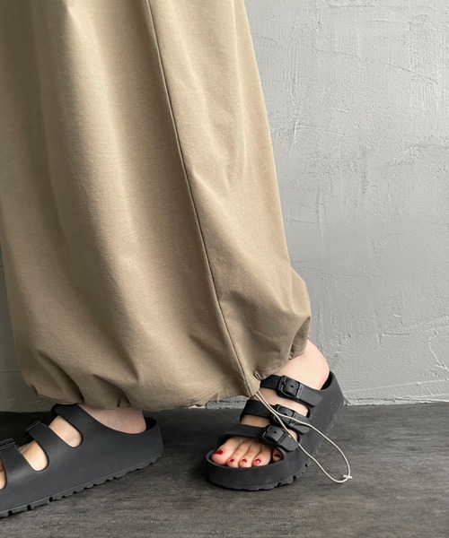 MARMOT（マーモット）の「[Marmot/マーモット] 別注 ブランドロゴ バックプリント ワンピース（ワンピース・レディース・ベージュ/ブルー/ブラック・F）」の19枚目の写真