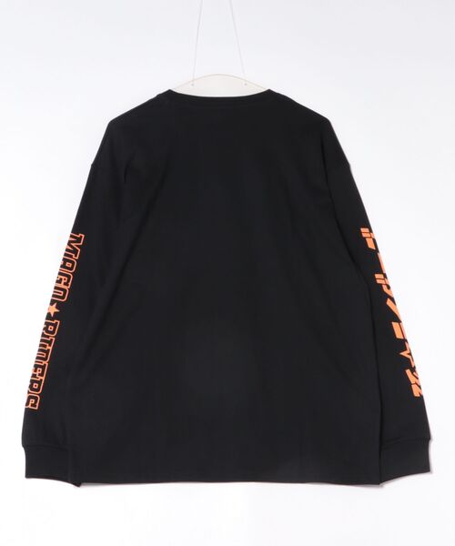 Mac-House(マックハウス)の「【ゆるキャン△】袖プリントロングスリーブTシャツ(Tシャツ/カットソー・メンズ・ブラック・M/L/XL)」の9枚目の写真