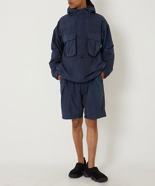 BLUE BLUE JAPAN（ブルーブルージャパン）の「ニショクゾメ リサイクルナイロン アノラック（ブルゾン・メンズ・モカ・S/M/L/XL）」の7枚目の写真