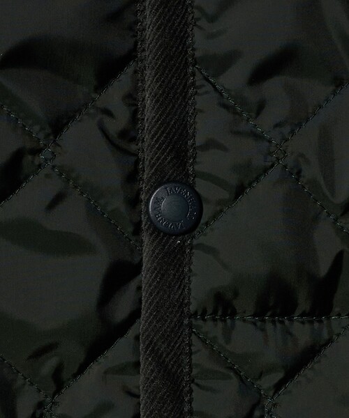 LAVENHAM(ラベンハム)の「【別注】<LAVENHAM >LIGHT MICKFIELD VEST/ライト ミックフィールド/キルティングベスト(その他アウター・メンズ・ホワイト/ダークグリーン・XL/M/L)」の7枚目の写真