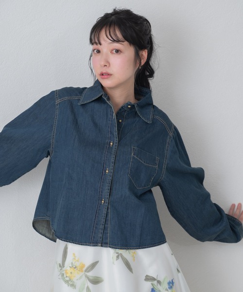 MISCH MASCH(ミッシュマッシュ)の「2026春夏新作 WEB限定 ベーシックデニムシャツ(シャツ/ブラウス・レディース・ネイビー/ブルー・フリ-)」の1枚目の写真
