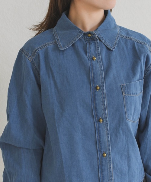 MISCH MASCH(ミッシュマッシュ)の「2026春夏新作 WEB限定 ベーシックデニムシャツ(シャツ/ブラウス・レディース・ネイビー/ブルー・フリ-)」の7枚目の写真