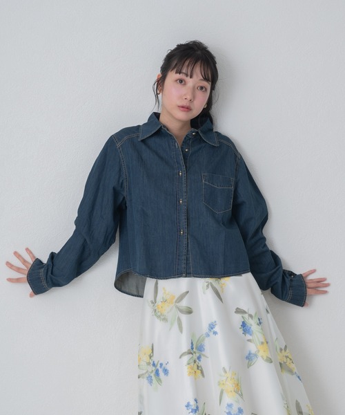 MISCH MASCH(ミッシュマッシュ)の「2026春夏新作 WEB限定 ベーシックデニムシャツ(シャツ/ブラウス・レディース・ネイビー/ブルー・フリ-)」の18枚目の写真