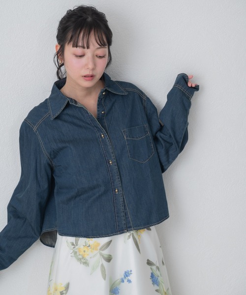 MISCH MASCH(ミッシュマッシュ)の「2026春夏新作 WEB限定 ベーシックデニムシャツ(シャツ/ブラウス・レディース・ネイビー/ブルー・フリ-)」の22枚目の写真