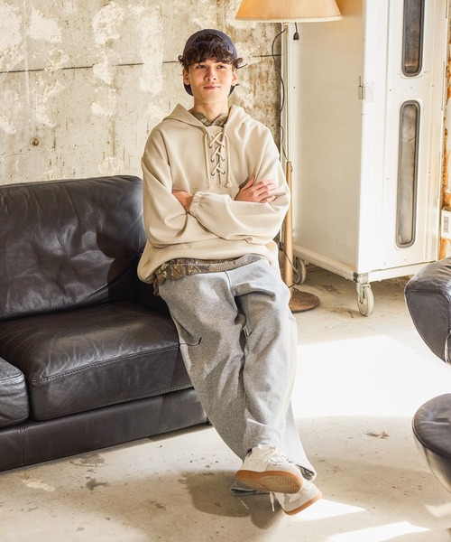 niko and...(ニコアンド)の「ワイドジップスウェットパンツ(スウェットパンツ・メンズ・グレー/ブラック・MEDIUM/LARGE)」の13枚目の写真