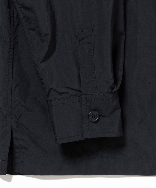 LACOSTE（ラコステ）の「ナイロンリップシャツジャケット（シャツ/ブラウス・メンズ・ブラック/モスグリーン/オフホワイト・40/39/38/41）」の5枚目の写真