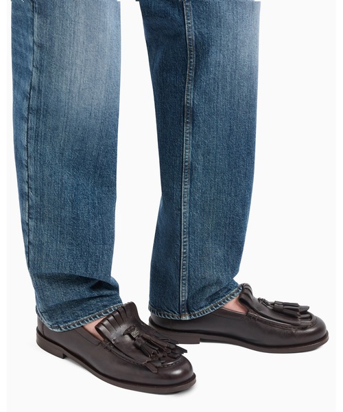 EMPORIO ARMANI(エンポリオアルマーニ)の「【エンポリオ アルマーニ】ストレートフィットジーンズ J76 ウォッシュドデニム(デニムパンツ・メンズ・ブルー・28inch/31inch/27inch)」の4枚目の写真