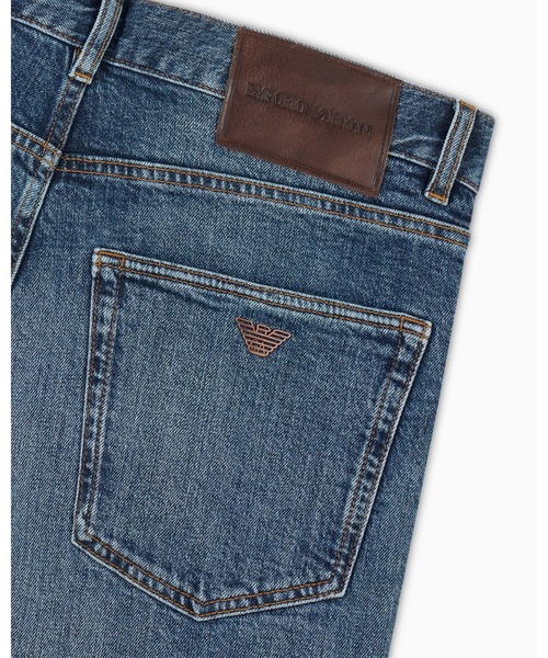EMPORIO ARMANI(エンポリオアルマーニ)の「【エンポリオ アルマーニ】ストレートフィットジーンズ J76 ウォッシュドデニム(デニムパンツ・メンズ・ブルー・28inch/31inch/27inch)」の5枚目の写真