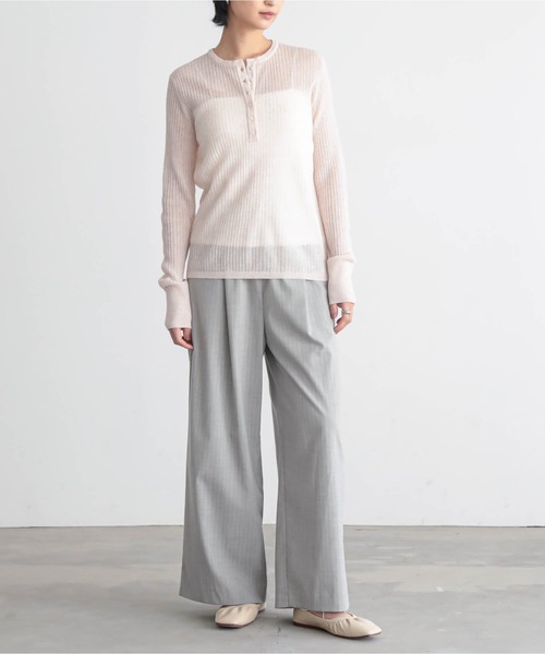 for/c(フォーシー)の「ヘンリーネックシアーニット【サスティナブル】(ニット/セーター・レディース・ブラック/オフホワイト/チャコールグレー/ピンク・L/LL/M)」の6枚目の写真