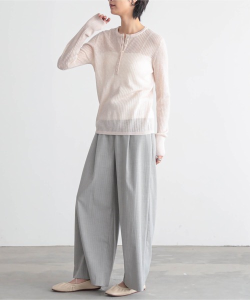 for/c(フォーシー)の「ヘンリーネックシアーニット【サスティナブル】(ニット/セーター・レディース・ブラック/オフホワイト/チャコールグレー/ピンク・L/LL/M)」の8枚目の写真