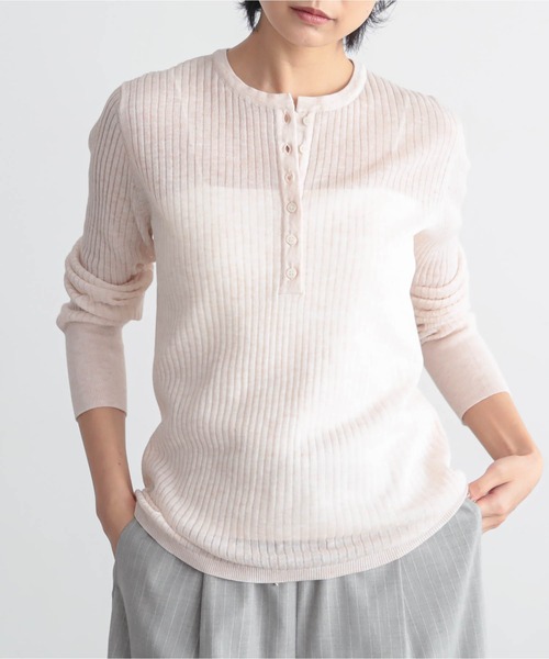 for/c(フォーシー)の「ヘンリーネックシアーニット【サスティナブル】(ニット/セーター・レディース・ブラック/オフホワイト/チャコールグレー/ピンク・L/LL/M)」の17枚目の写真