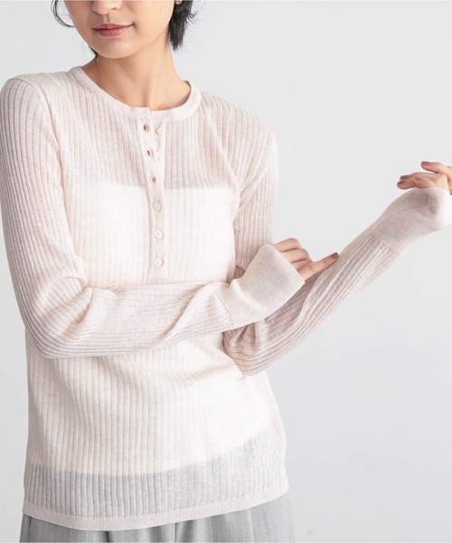 for/c(フォーシー)の「ヘンリーネックシアーニット【サスティナブル】(ニット/セーター・レディース・ブラック/オフホワイト/チャコールグレー/ピンク・L/LL/M)」の9枚目の写真