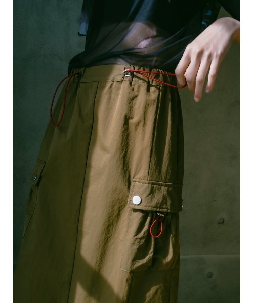 sahara（サハラ）の「Draw Cord Cargo Skirt（スカート・レディース・グレー/ブラック/黄土色系・FREE）」の7枚目の写真