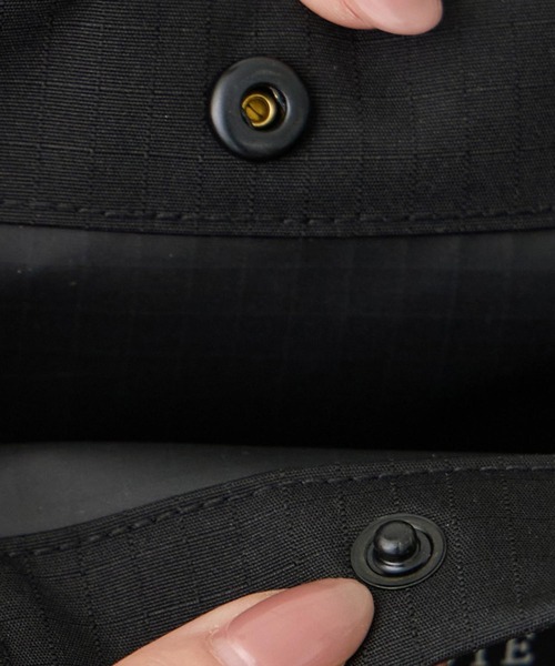 ROOTOTE(ルートート)の「ルートート / SC.トール2way.リップストップ-A(ショルダーバッグ・レディース・ブラウン/チャコールグレー/ブラック/カーキ・FREE)」の10枚目の写真