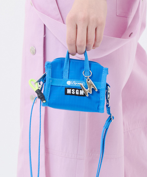 LeSportsac（レスポートサック）の「MSGM MICRO WEEKENDER マイクロブルー（ショルダーバッグ・レディース・ブルー・FREE）」の2枚目の写真