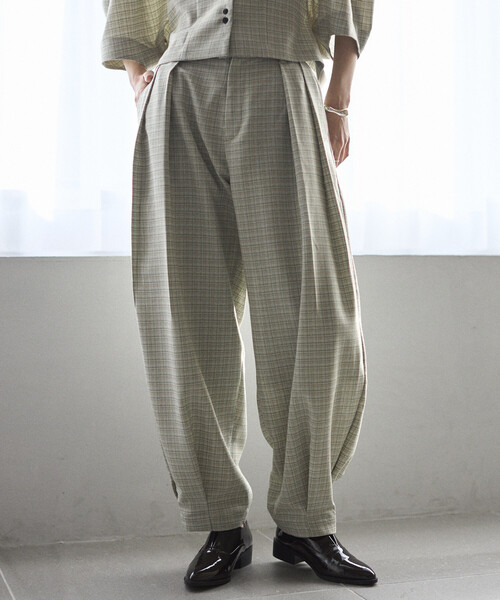 Firsthand（ファーストハンド）の「Firsthand/ファーストハンド カラミチェック カーヴィーパンツ / セットアップ対応（その他パンツ・レディース・ブラック/ブルーグリーン・SMALL/MEDIUM）」の2枚目の写真