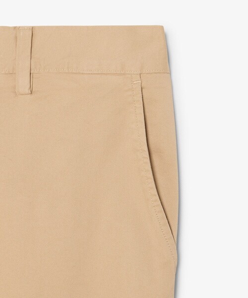 LACOSTE（ラコステ）の「スリムフィットテーパードストレッチチノパンツ（チノパンツ・メンズ・ベージュ/ブラック/ダークネイビー・32/33/30/31）」の4枚目の写真