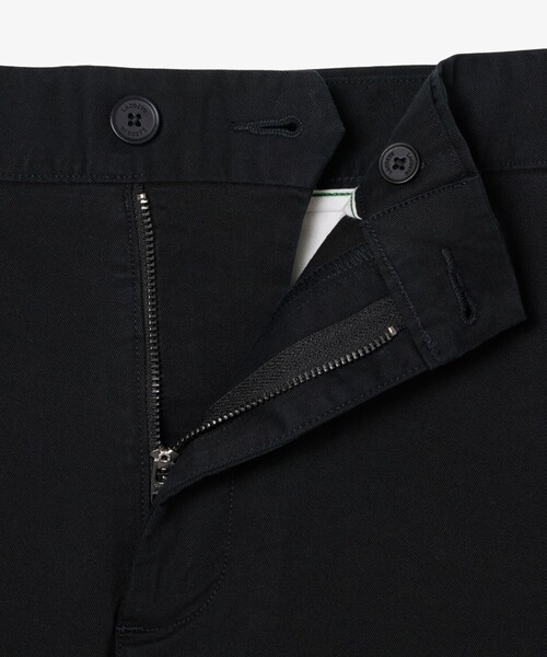 LACOSTE（ラコステ）の「スリムフィットテーパードストレッチチノパンツ（チノパンツ・メンズ・ベージュ/ブラック/ダークネイビー・32/33/30/31）」の12枚目の写真